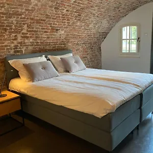 De Hoendervorst 2* Utrecht